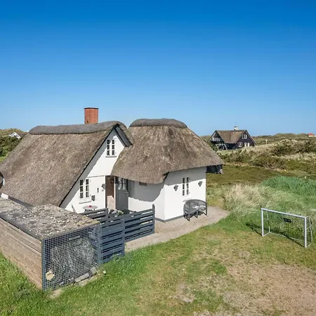 Arlina - 600m From The Sea By Interhome