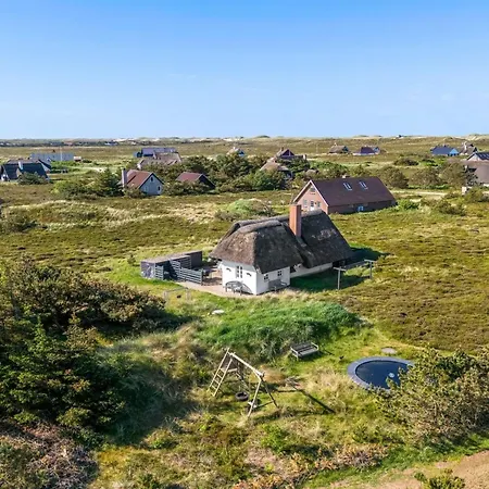 Arlina - 600m From The Sea By Interhome