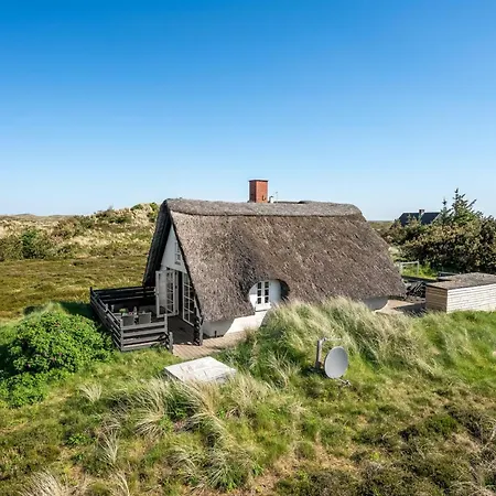 Arlina - 600m From The Sea By Interhome Bjerregård