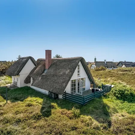 Arlina - 600m From The Sea By Interhome