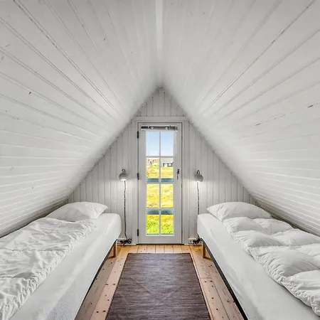 Arlina - 600m From The Sea By Interhome Bjerregård