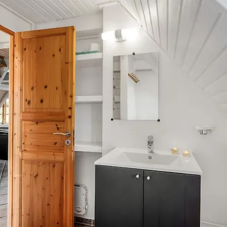 Arlina - 600m From The Sea By Interhome *