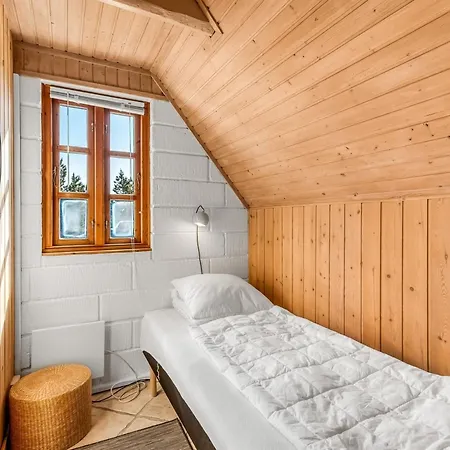 Arlina - 600m From The Sea By Interhome