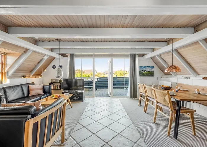 Arlina - 600m From The Sea By Interhome Nyaraló *